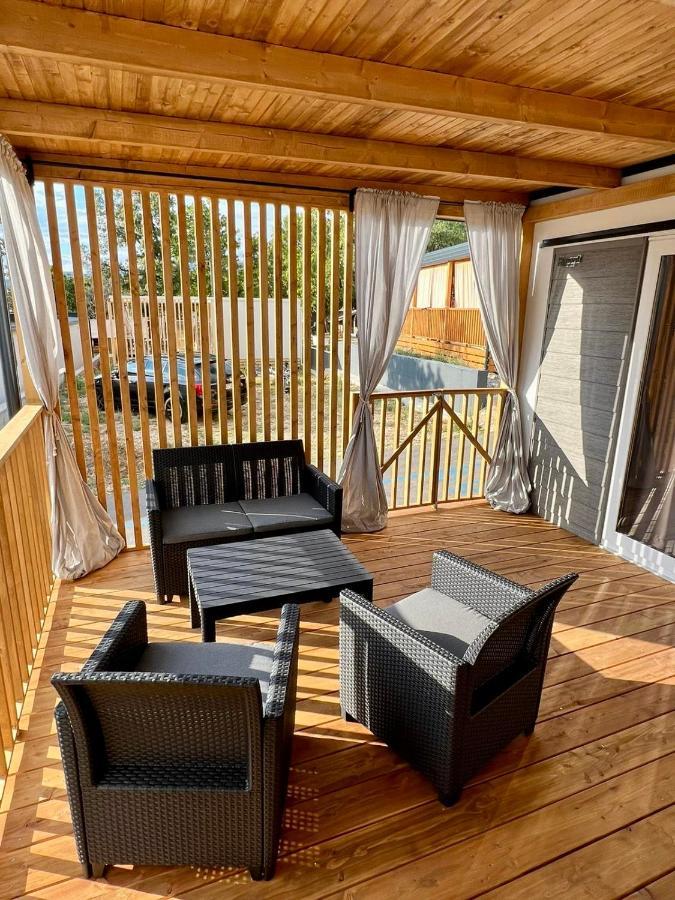 Villa Family Grand De Luxe Mobilhome Селце Екстериор снимка