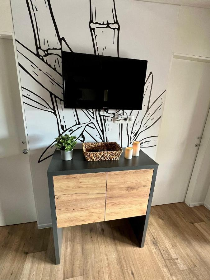 Villa Family Grand De Luxe Mobilhome Селце Екстериор снимка
