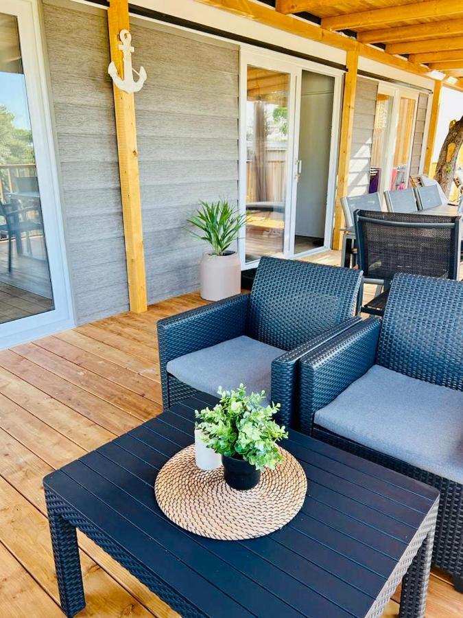 Villa Family Grand De Luxe Mobilhome Селце Екстериор снимка