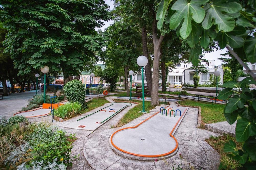 Villa Family Grand De Luxe Mobilhome Селце Екстериор снимка