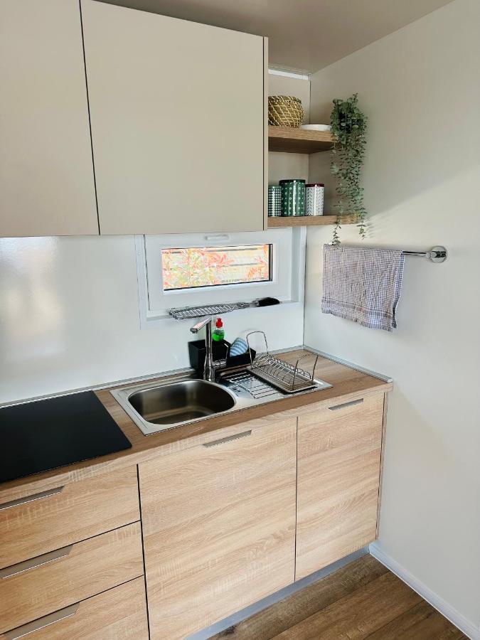 Villa Family Grand De Luxe Mobilhome Селце Екстериор снимка